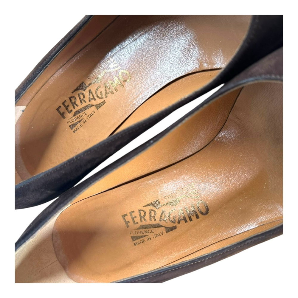 Salvatore Ferragamo Women’s 9 B Brown Suede Pumps VTG Vintage Tortoise Heel - Picture 10 of 13